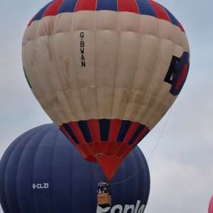 G-BWAN hot air balloon, a Cameron N-77