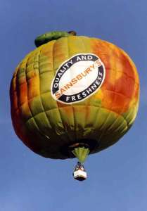 G-BWSO hot air balloon, a Cameron APPLE-90. Photograph by Bill Teasdale
