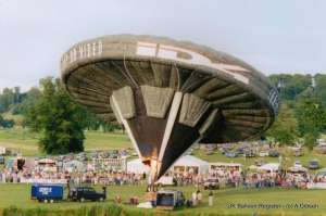 G-BWZO hot air balloon, a Cameron SPACESHIP-110. Photograph by A Gibson