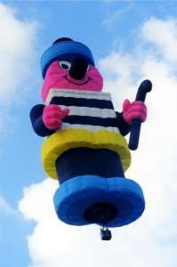 Bertie Bassett hot air balloon G-BXAL, a Cameron Bertie BASSETT-90 Special. Photograph by Balloon Spotters Archive