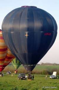 G-BXJZ hot air balloon, a Cameron C-60. Photograph by Keith Sowter