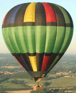 G-BXTE hot air balloon, a Cameron A-275. Photograph by George Garcia (Flickr)