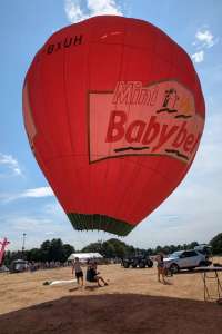G-BXUH hot air balloon, a Lindstrand Balloons LBL 31A, added to the archive 21 September 2026. Photograph by DolperShay