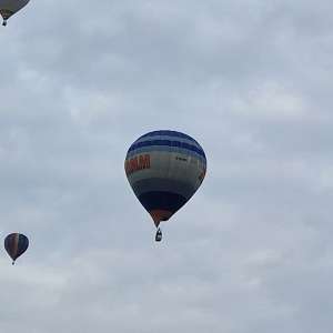 G-BXUW hot air balloon, a Cameron Balloons Colt 90A