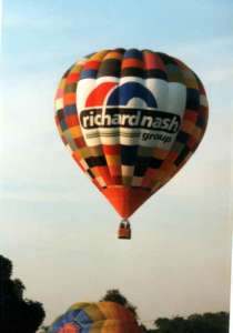 G-BXWY hot air balloon, a Cameron A-105. Photograph by Paul Coman