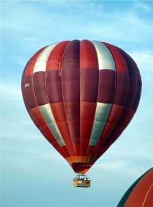 G-BYYD hot air balloon, a Cameron A-250. Photograph by Balloon Spotters Archive