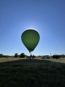 G-BYYE hot air balloon, a Lindstrand Balloons LBL 77A