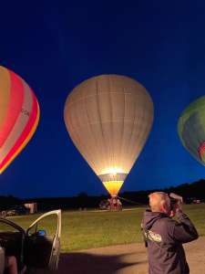 G-BYYE hot air balloon, a Lindstrand Balloons LBL 77A, added to the archive 14 September 2026. Photograph by Cera168_