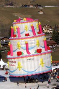 G-BZNZ hot air balloon, a Lindstrand Balloons LBL Cake. Photograph by Richard Gahan