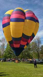 G-BZPW hot air balloon, a Cameron V-77. Photograph by Dave