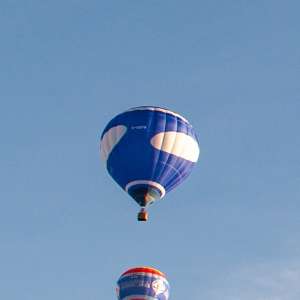 G-CBPW hot air balloon, a Lindstrand Balloons LBL 105A