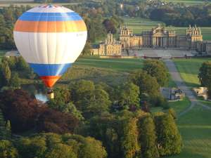 G-CCFV hot air balloon, a Lindstrand Balloons LBL 77A, added to the archive 8 October 2026. Photograph by brad-ox