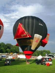 G-CDLB hot air balloon, a Cameron Z-120. Photograph by Paul Coman