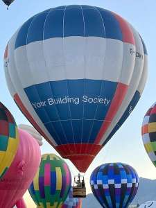 G-CDWX hot air balloon, a Lindstrand HOT AIR Balloons LBL 77A, added to the archive 7 September 2026. Photograph by Colin Wright