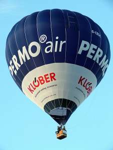 G-CESC hot air balloon, a Cameron Z-105. Photograph by Balloon Spotters Archive