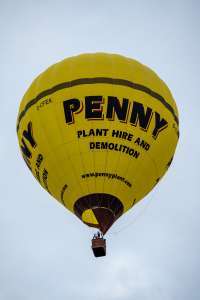 Penny hot air balloon G-CFEK, a Cameron Z-105. Photograph by Dave