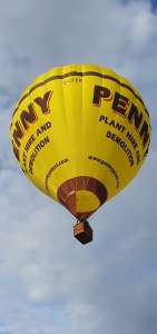 G-CFEK hot air balloon, a Cameron Z-105, added to the archive 22 September 2026. Photograph by George_Madd