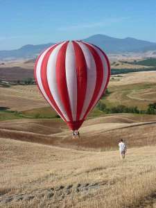 G-CFKX hot air balloon, a Cameron Z-160. Photograph by www.ballooningintuscany.com