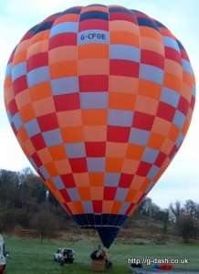 G-CFOE hot air balloon, a Cameron Z-210. Photograph by Slowfly.it