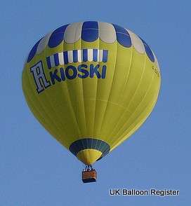 G-CFSY hot air balloon, a Lindstrand Balloons LBL 120A. Photograph by slowfly.it