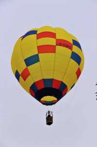 G-CGFO hot air balloon, an Ultramagic H-42. Photograph by Bob Garnett