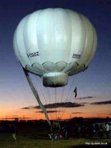 G-CGOZ hot air balloon, a Cameron GB-1000. Photograph by Balloon Spotters Archive