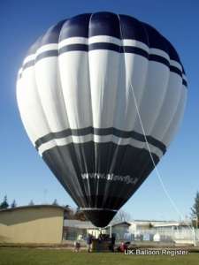 G-CGXA hot air balloon, an Ultramagic T-150. Photograph by slowfly.it