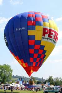 G-CGXO hot air balloon, a Lindstrand HOT AIR Balloons LBL 105A. Photograph by Balloon Spotters Archive