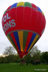 G-CGZR hot air balloon, a Cameron Z-350, added to the archive 7 September 2026. Photograph by Dan Whitelock