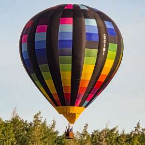 G-CIBI hot air balloon, a Lindstrand HOT AIR Balloons LBL 90A, seen at Arrow, Warwickshire, United Kingdom on 30 May 2026. Photograph by Dave