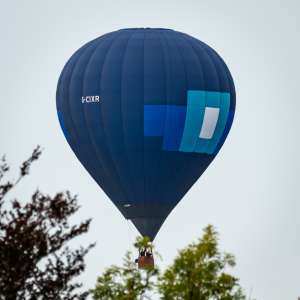 G-CIXR hot air balloon, a Cameron Z-77. Photograph by Dave