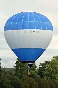G-CJJC hot air balloon, added to the archive 27 August 2026. Photograph by Bob Garnett