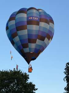 G-CJLT hot air balloon, a Cameron O-84, added to the archive 15 September 2026. Photograph by jack101