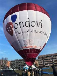 G-CKOP hot air balloon, a Lindstrand Technologies LTL Series 1-90. Photograph by Paul Dopson