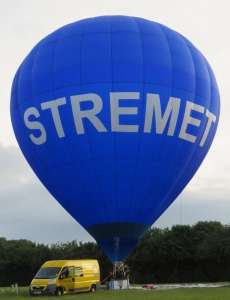 G-CKWL hot air balloon, a Lindstrand Technologies LTL 130G. Photograph by Lindstrand Balloons