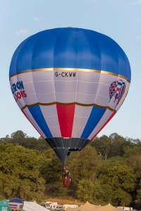 G-CKWW hot air balloon, a Cameron SPORT-50. Photograph by Dave