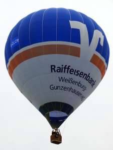 G-CLCR hot air balloon, a Cameron Z-90. Photograph by Kevin Boon