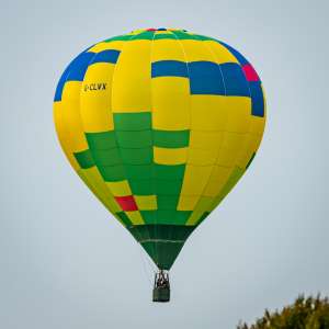 G-CLVX hot air balloon, a Cameron SPORT-70. Photograph by Dave