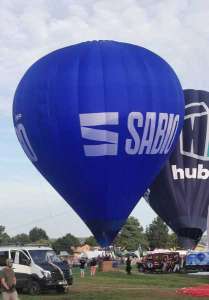 G-CMFP hot air balloon, a Cameron Z-140. Photograph by Bob Garnett