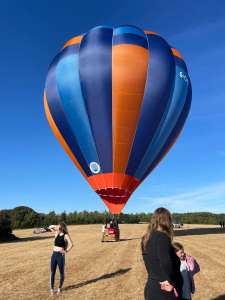 G-CMXR hot air balloon, a Cameron SPORT-80, added to the archive 12 September 2026. Photograph by Cera168_