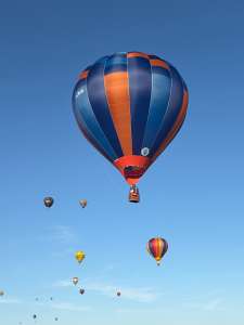 G-CMXR hot air balloon, a Cameron SPORT-80, added to the archive 15 September 2026. Photograph by markneal