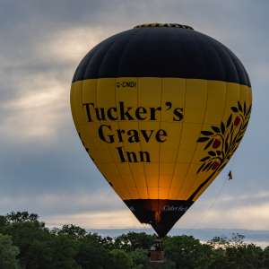 Tuckers Grave Inn hot air balloon G-CNDI, a Diamond S-105, seen at Arrow, Warwickshire, United Kingdom on 30 May 2026. Photograph by Dave