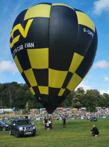 G-CNPW hot air balloon, added to the archive 27 August 2026. Photograph by Bob Garnett