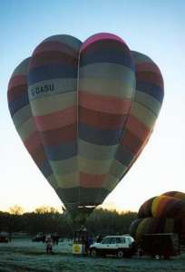 G-DASU hot air balloon, added to the archive 27 August 2026. Photograph by Andrew Garrett