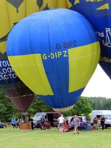 G-DIPZ hot air balloon, a Thunder AND Colt Colt 17A, added to the archive 7 September 2026. Photograph by G Bann