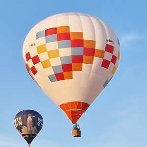 G-DMEE hot air balloon, a Cameron Z-105