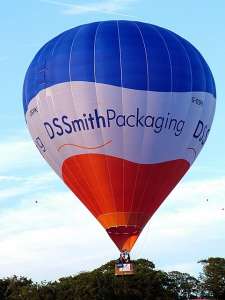 G-DSPK hot air balloon, a Cameron Z-140. Photograph by Balloon Spotters Archive