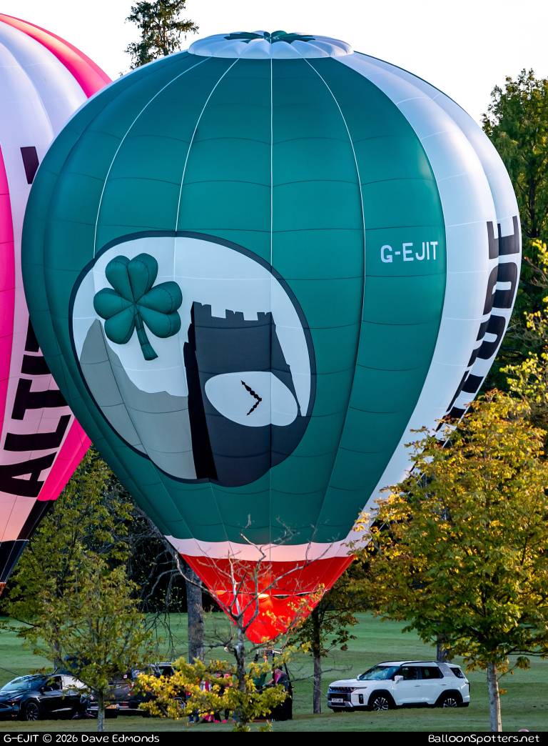 G-EJIT hot air balloon, a Diamond P-60