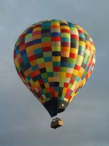 G-ELMR hot air balloon, a Balony Kubicek SPOL. S R.O. BB85Z, added to the archive 7 September 2026. Photograph by Duncan Allwood