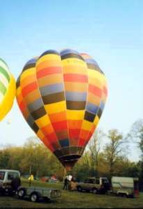 G-GHIN hot air balloon, added to the archive 27 August 2026. Photograph by Andrew Garrett